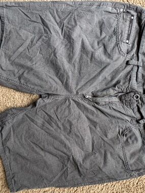 Calvin Klein Jeans Men's Charcoal Flat Front Shorts